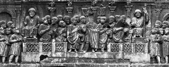 ROSTRE ARCUL LUI CONSTANTIN 1