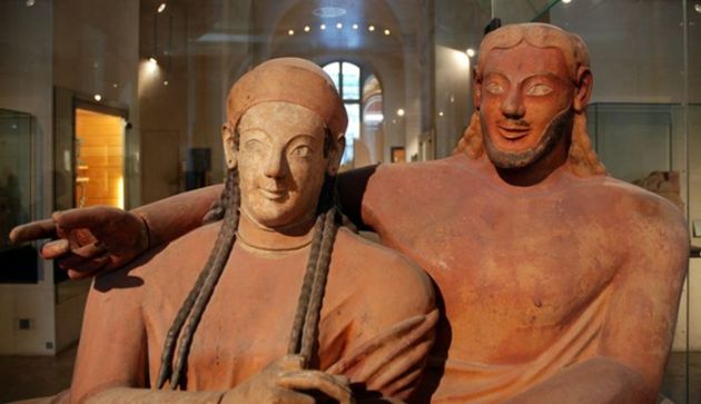 Sarcofagul soților 3