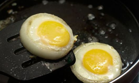 INELE CU CEAPA CU OCHIURI  2