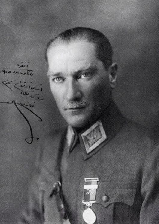 Mustafa Kemal Atatürk 3