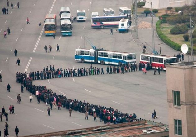 COREEA DE NORD VIATA 2