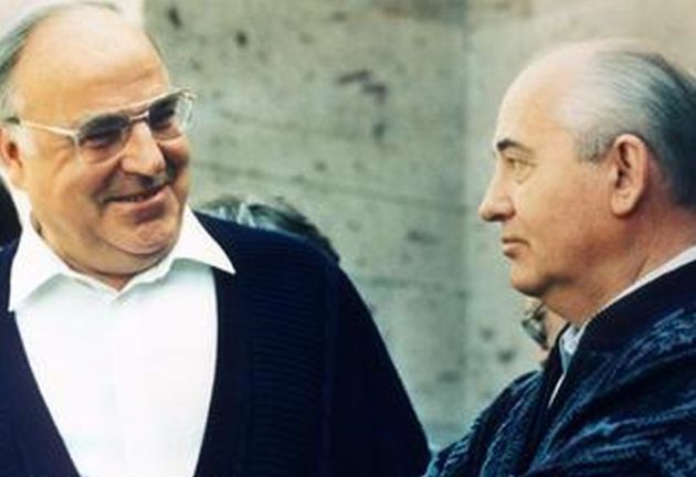 Helmut Kohl y Mijail Gorbachov